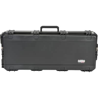 SKB 3i-4217-18 Injection Molded Waterproof Acoustic Guitar Case With Wheels Regular image 3