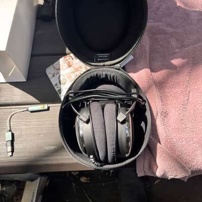 Beyerdynamic T 90 Chrome Special Edition 2014 - Chrome/Black image 6