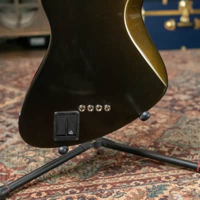 Fender American Ultra II Meteora Bass, Ebony Fingerboard - Texas Tea with Deluxe Molded Hardshell Case - Demo image 11