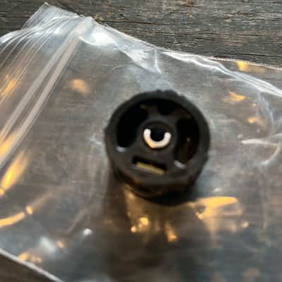 Unknown vintage bakelite knob 40's - blk image 2