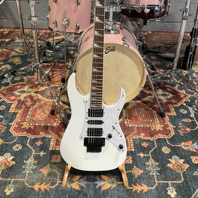 Ibanez RG Standard RG450DXB Electric Guitar - White image 2