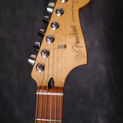 Fender Player Jazzmaster HH 3-Color Sunburst image 3