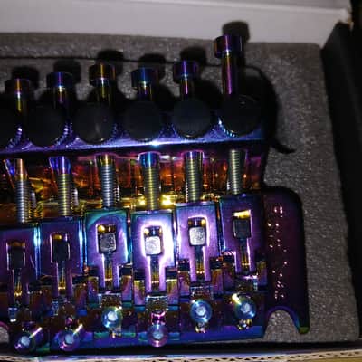 Floyd Rose 1000 "1 of a kind!" with Carbon Fiber arm, D-tuna and titanium parts, brass block & tuners 2025 - Gold/Purple image 8