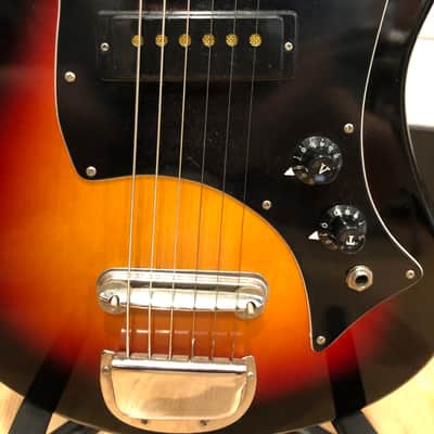 Strad-O-Lin  SG style  1960s Tri-color sunburst image 3