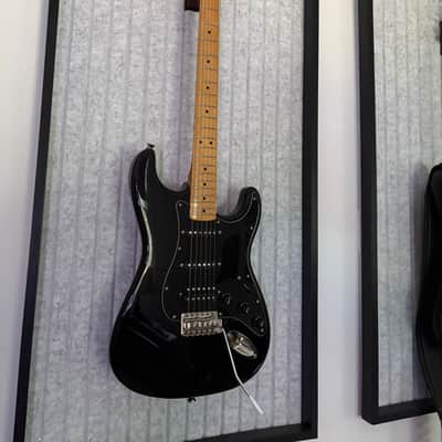 Squier Classic Vibe '70s Stratocaster HSS image 9