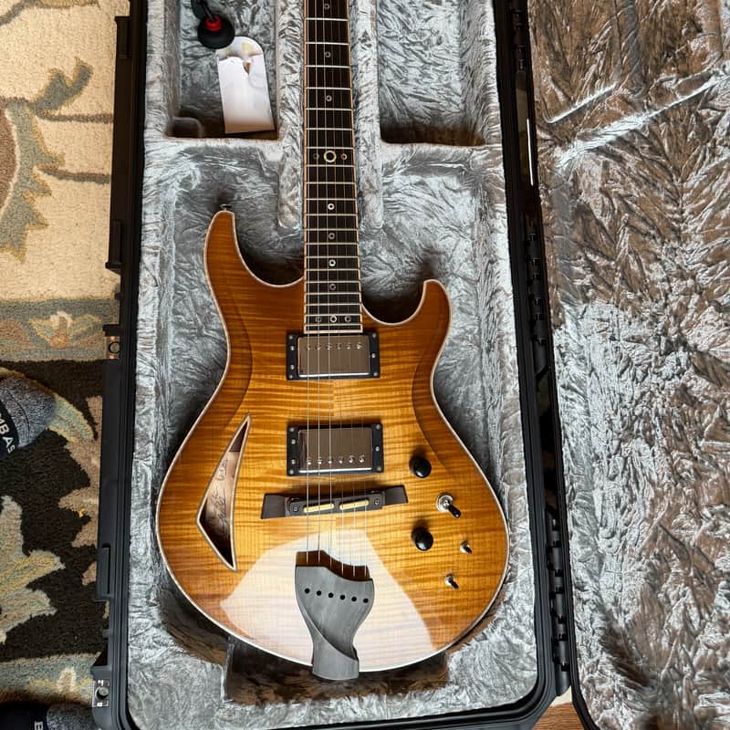 Paul Languedoc G4 2026 Batch 1-07 - Honey burst G4 2025 - Honey Burst