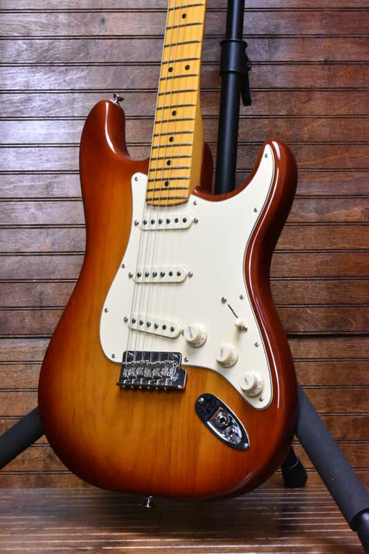 Fender American Professional II Stratocaster®, Maple Fingerboard, Sienna Sunburst image 1