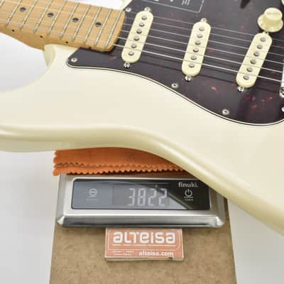 Fender Player Plus Stratocaster with Maple Fretboard 2021 - Present Olympic Pearl 3822 image 15