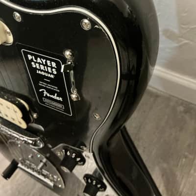 Fender Player Jaguar HS with Pau Ferro Fretboard 2018 - 2024 - Black image 4