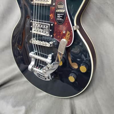 Gretsch G2655T Streamliner Center Block Jr. Double-Cut with Bigsby Cadillac Green image 2