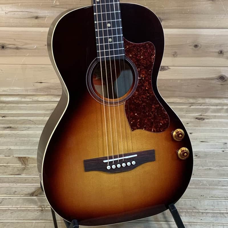 Norman B18 Parlor Cherry Burst Acoustic Guitar Q-Discrete (DEMO)
