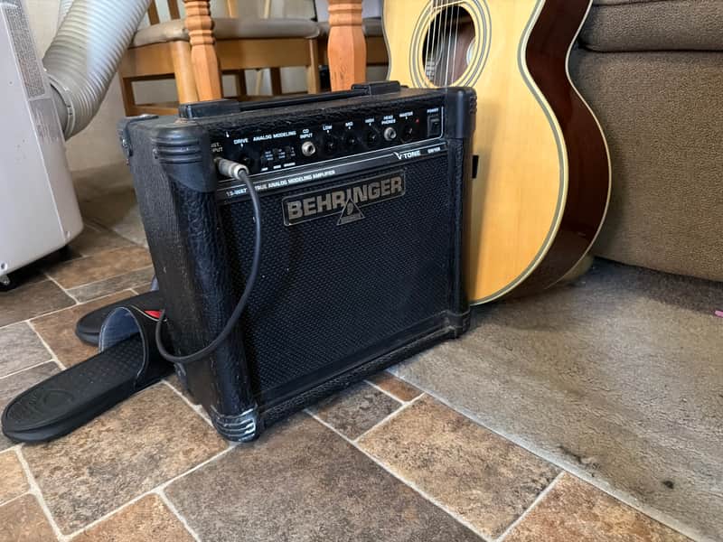 Behringer Amp GM-108 V-tone Gm-108 Mid 90s - Black genuine leather shell image 1