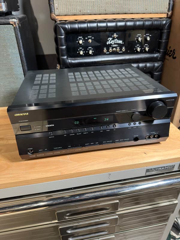 ONKYO TX-SR606 AV Receiver image 1