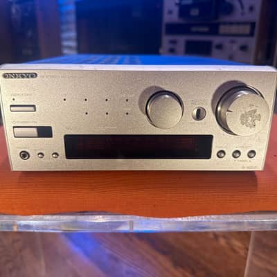 Onkyo R-805X - Silver image 1
