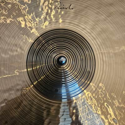 Paiste Signature Traditionals Thin Crash - 18" image 5