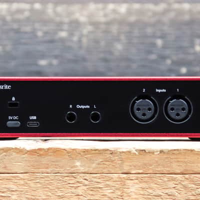 Focusrite Scarlett 2i2 4th Gen Studio-Quality 2-In / 2-Out USB Audio Interface image 4