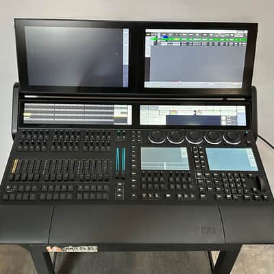 MA Lighting grandMA3 Light Lighting Console Bild 1