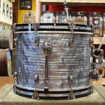 Ludwig Classic Maple Outfit in Sky Blue Pearl 14x20 8x12 14x14 image 4