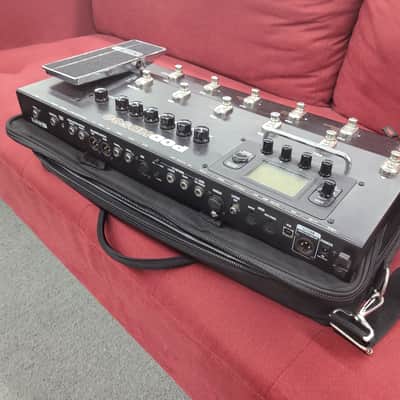 Line 6 POD HD500 Multi-Effect and Amp Modeler with Gigbag- Black image 7
