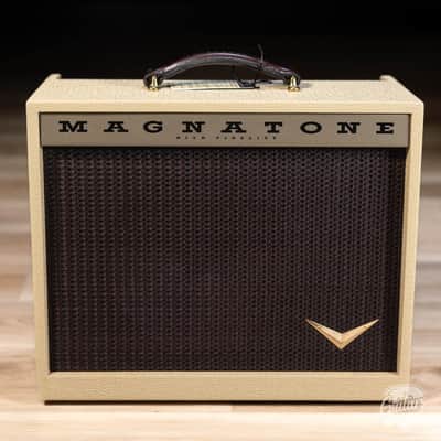 Magnatone Starlite Reverb 8W 1x10" Class A Combo Amp – Blonde w/ Oxblood image 2
