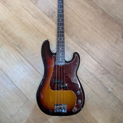 Fender American Professional II Precision Bass with Rosewood Fretboard 2021 - 3-Color Sunburst image 2
