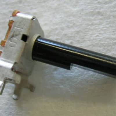Fender Amp Pot Control B50K Snapin 0034719049 image 3
