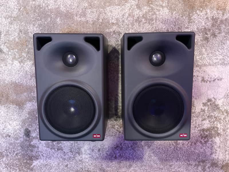 K&H O 110 - Nearfield Active Studio Monitor Pair (KH 120A predecessor) image 1