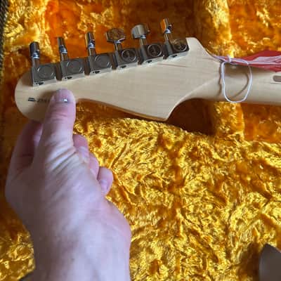 Fender 50th Anniversary American Series Stratocaster with Maple Fretboard 2004 - 2-Color Sunburst image 7