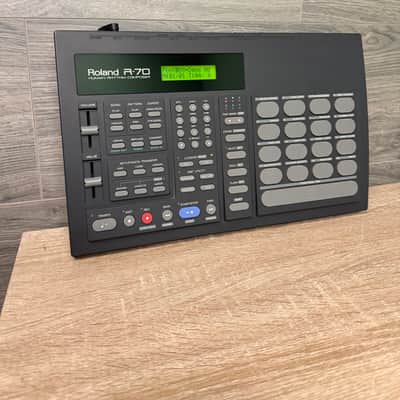 Roland R-70 Human Rhythm Composer Drum Machine #3040