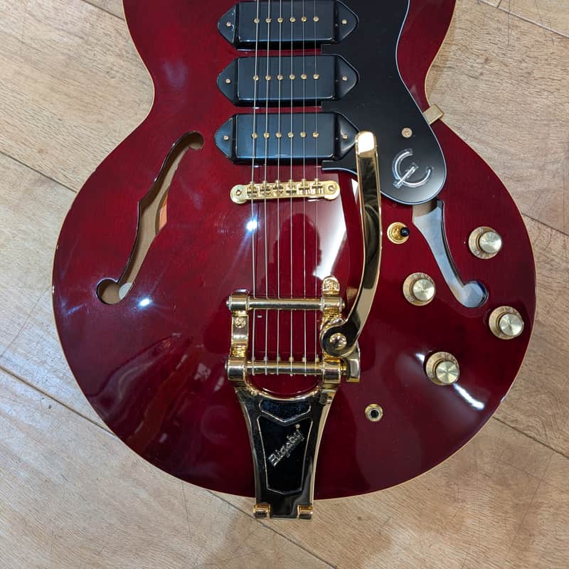 2011 – 2019 Epiphone Riviera Custom P93 Wine Red