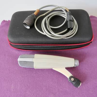 Sennheiser/ Telefunken MD 421-2 Cardioid Dynamic Microphone image 2