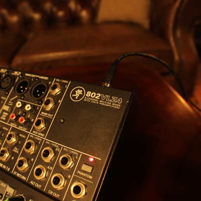 Mackie 802VLZ4 8-Channel Analog Mic / Line Mixer image 7