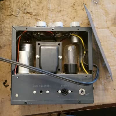 Voice of Music 10 Watt 166-A Mono Tube Amplifier Combo Jensen 6x9 AlNiCo woofer tweeter guitar 8809 8810 1958 Grey Cream image 2
