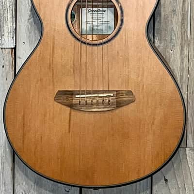 Breedlove Discovery S Companion Natural, Includes FREE Gig Bag, Support Small Business & Buy this Here ! image 4