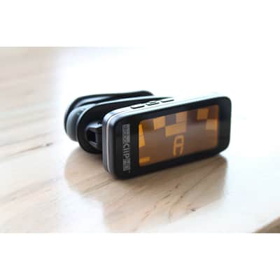 Peterson StroboClip HD Clip-On Chromatic Strobe Headstock Tuner image 3
