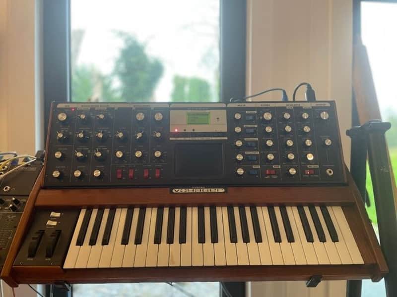Immagine Moog Minimoog Voyager Performer Edition 44-Key Monophonic Synthesizer 2002 - 2015 - Traditional Wood Cabinet - 1
