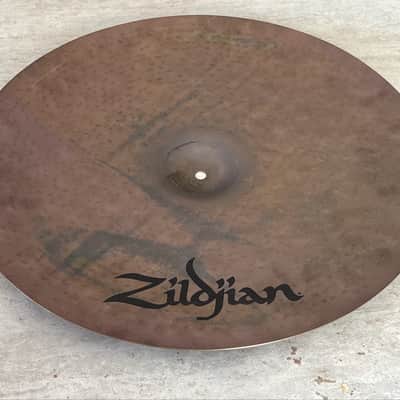Zildjian 20”  K Custom Dry Light  Ride Cymbal ( 2,129 g ) for drum set image 6