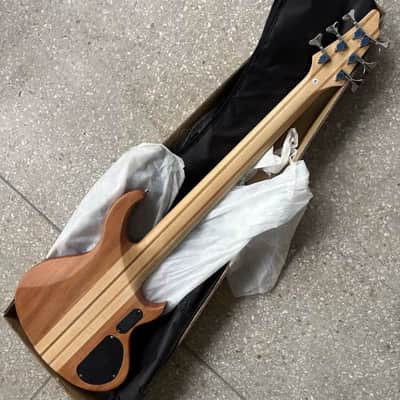 Custom Left Handed 6 String Electric Bass, Zebra Wood Top Body, Maple Neck, 24 Frets Fingerboard image 2