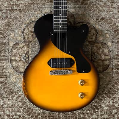 Eastman SB55/v-SB Solid Body Electric in Antique Sunburst Varnish w/ Hard Case & Free Pro Setup image 2