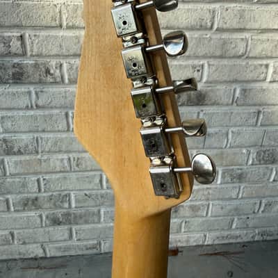 Michael Tuttle Custom Classic S - Mary Kay White Nitro image 16