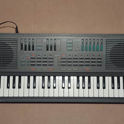 Yamaha PSS-460 FM Synthesizer Keyboard (SEGA, YM3812, 470)