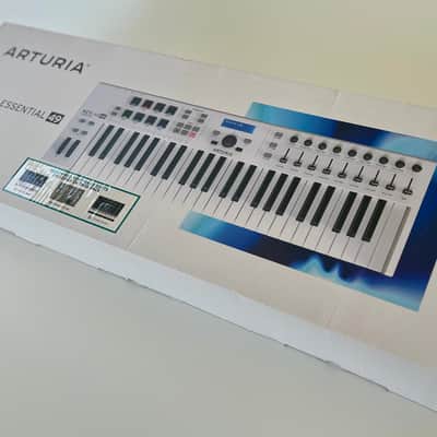 Arturia KeyLab Essential 49 MkIII MIDI Controller 2020 - Present - White image 5