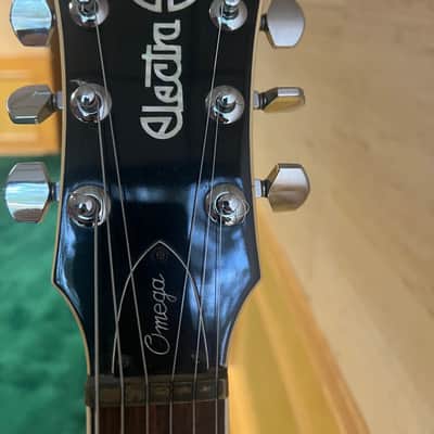 Electra Omega X220 1977-1981 - Cherry Sunburst image 4