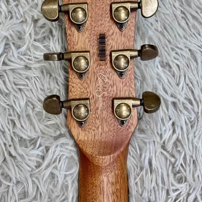 Tagima Olive Grace EQ-NTOP Acoustic Guitar w/HS Case - Natural Finish - B stock image 7
