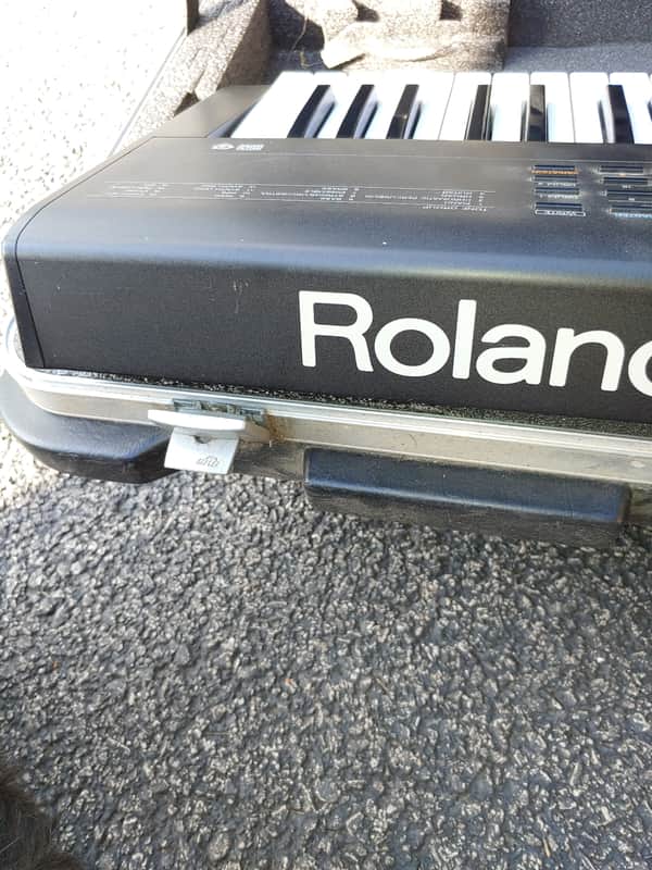 Roland JV35 Expandable SynthesizerIncluding Case image 1