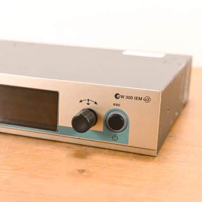 Sennheiser SR 300 IEM G3 Wireless Transmitter 626-668MHz NO POWER SUPPLY CG01ZV3 image 2