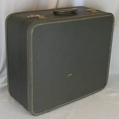 Light Gray Italian Hard Case for Accordion 20.25" x 17.25" x 8.75" (51.50cm x 43.75cm x  22.25cm) image 1