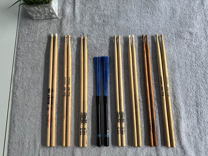 Drum Stick Lot – Vic Firth, Sam Ash, Zildjian Drumsticks & Flix Brushes – Mixed Lot of 8 Pairs image 1
