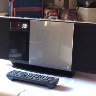 Panasonic SC-HC30 Compact Stereo System with CD player and Aux
