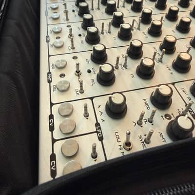 Soma Laboratory Pulsar-23 Drum Machine White image 10